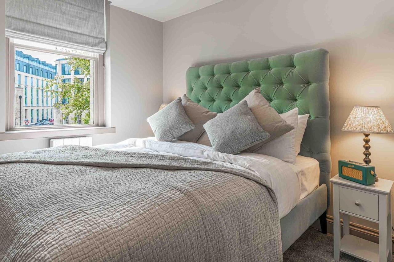 Stylish Modern 1 Bedroom, City Centre Bath Eksteriør billede